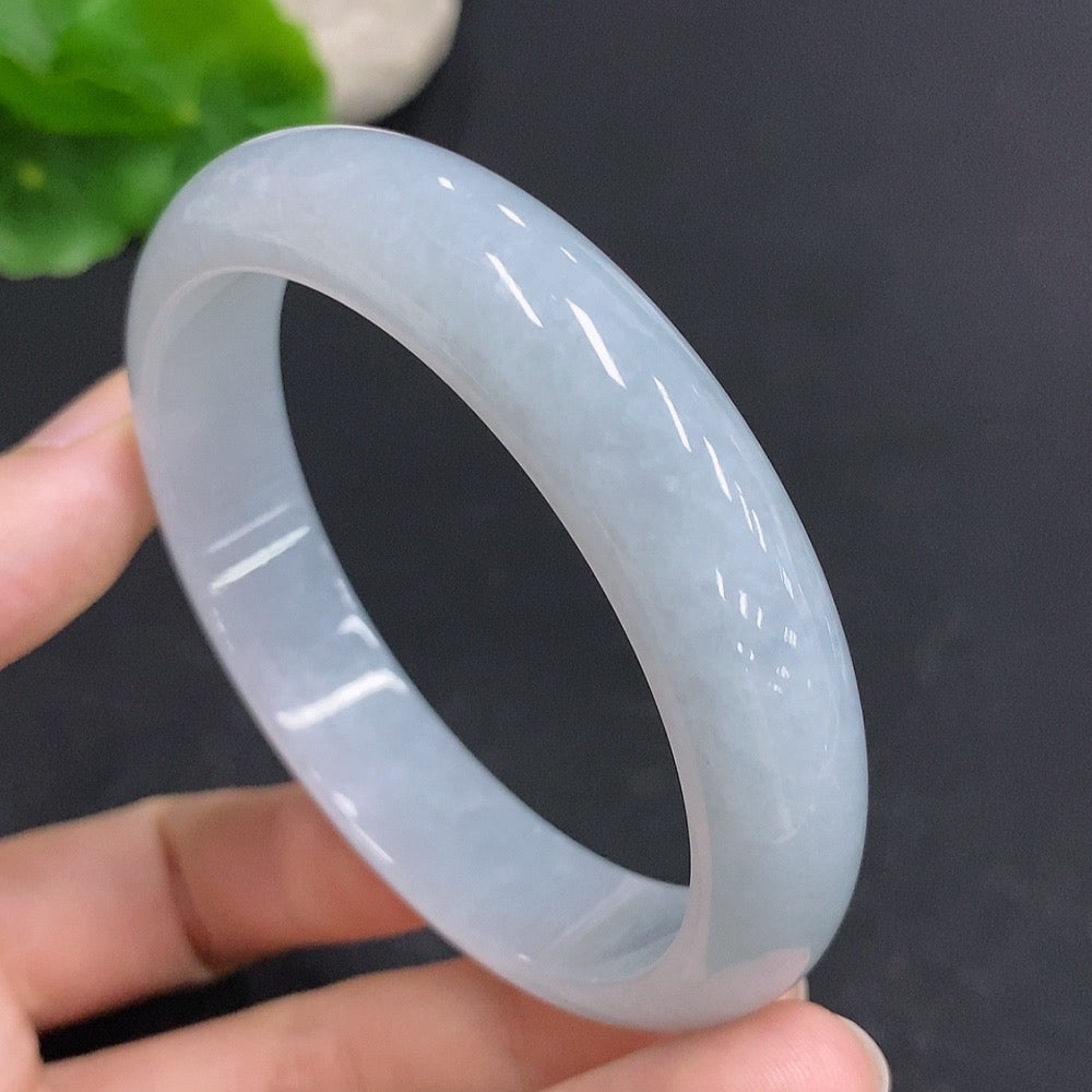 Jadeite Regular Bangle Total Weight Approx. 51.3g, Inner Diameter 58