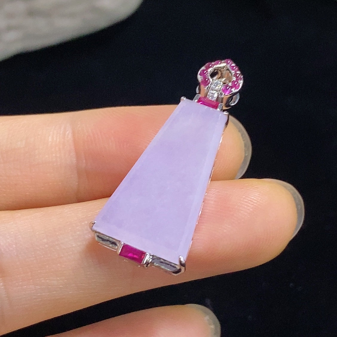Jadeite Plain Pendant Mounted Pendant 18k with Diamond (Colorless) Total Weight Approx. 3.48g