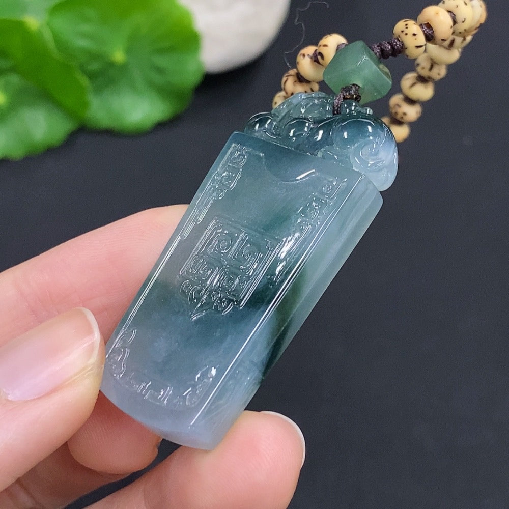 Jadeite Antique Pendant Total Weight Approx. 27.4g (Including Cord Weight) Non-Jadeite Beads Included