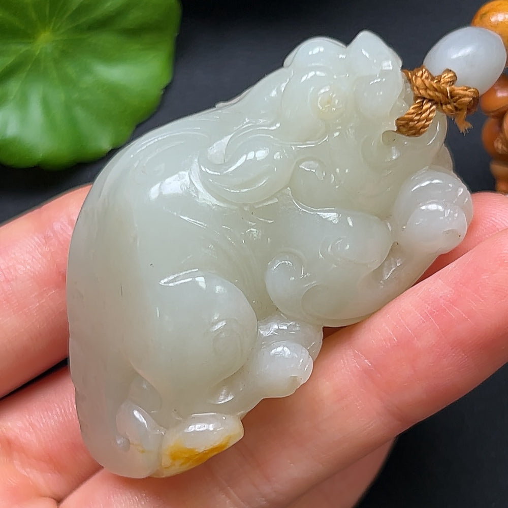 Hetian Jade Pi Xiu Pendant, color origin undetermined, including cord