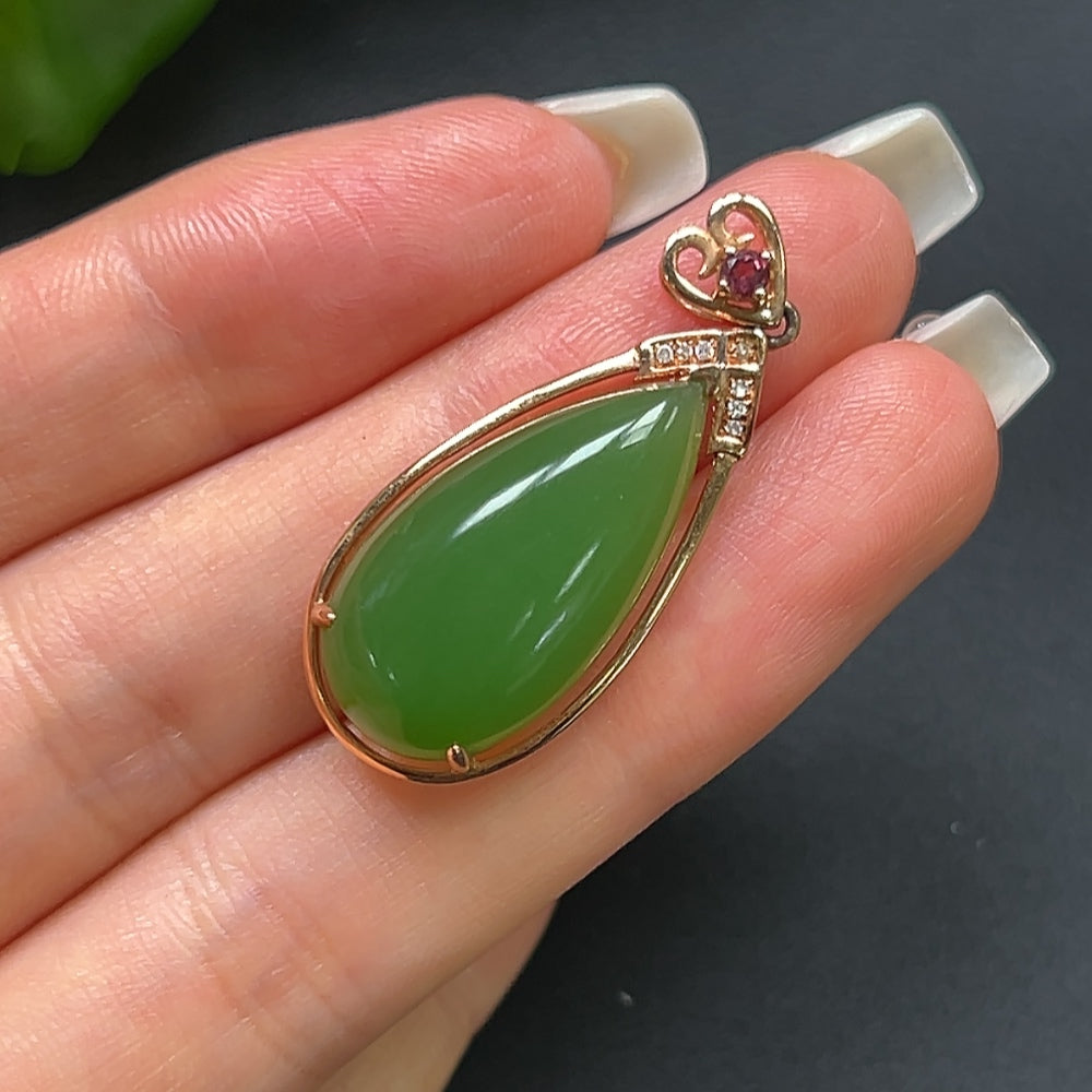 Hetian Jade Cabochon Pendant with 18K Gold and Colorless Diamond Accents