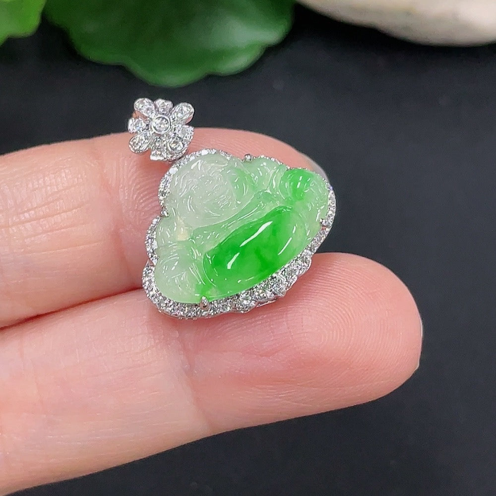 Jadeite Buddha Pendant with 18K Gold Setting, Total Weight Approx. 2.7g (Diamond Accents)