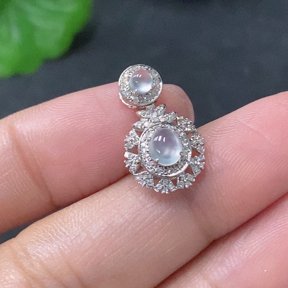Jadeite Bezel-set Cabochon Pendant with 18k Gold and Diamond Accents, Total Weight Approx. 0.9g
