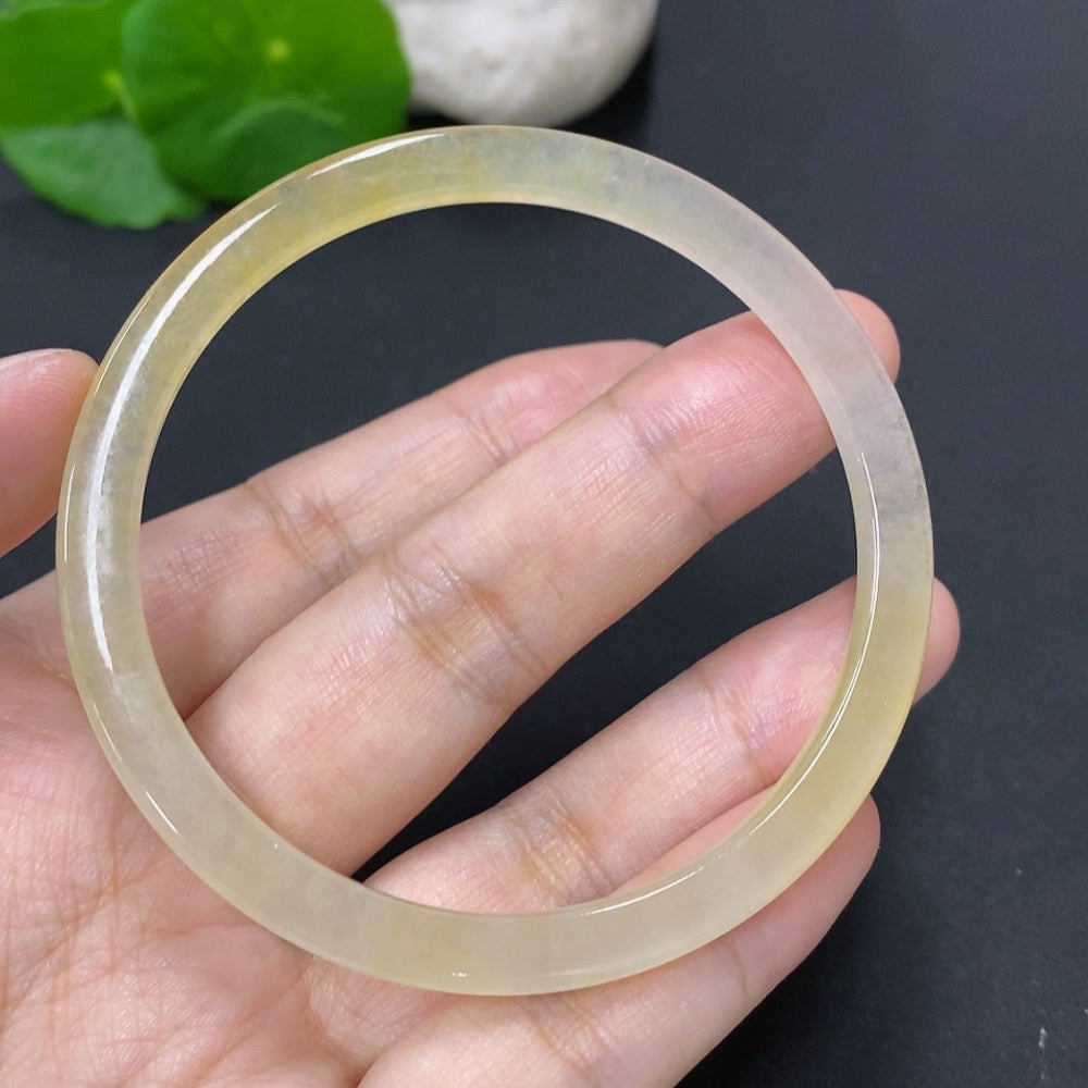 HKHQ jadeite round bracelet with undetermined color, 15.3g weight, size 57.5mm, showcasing smooth, polished jade jewelry.