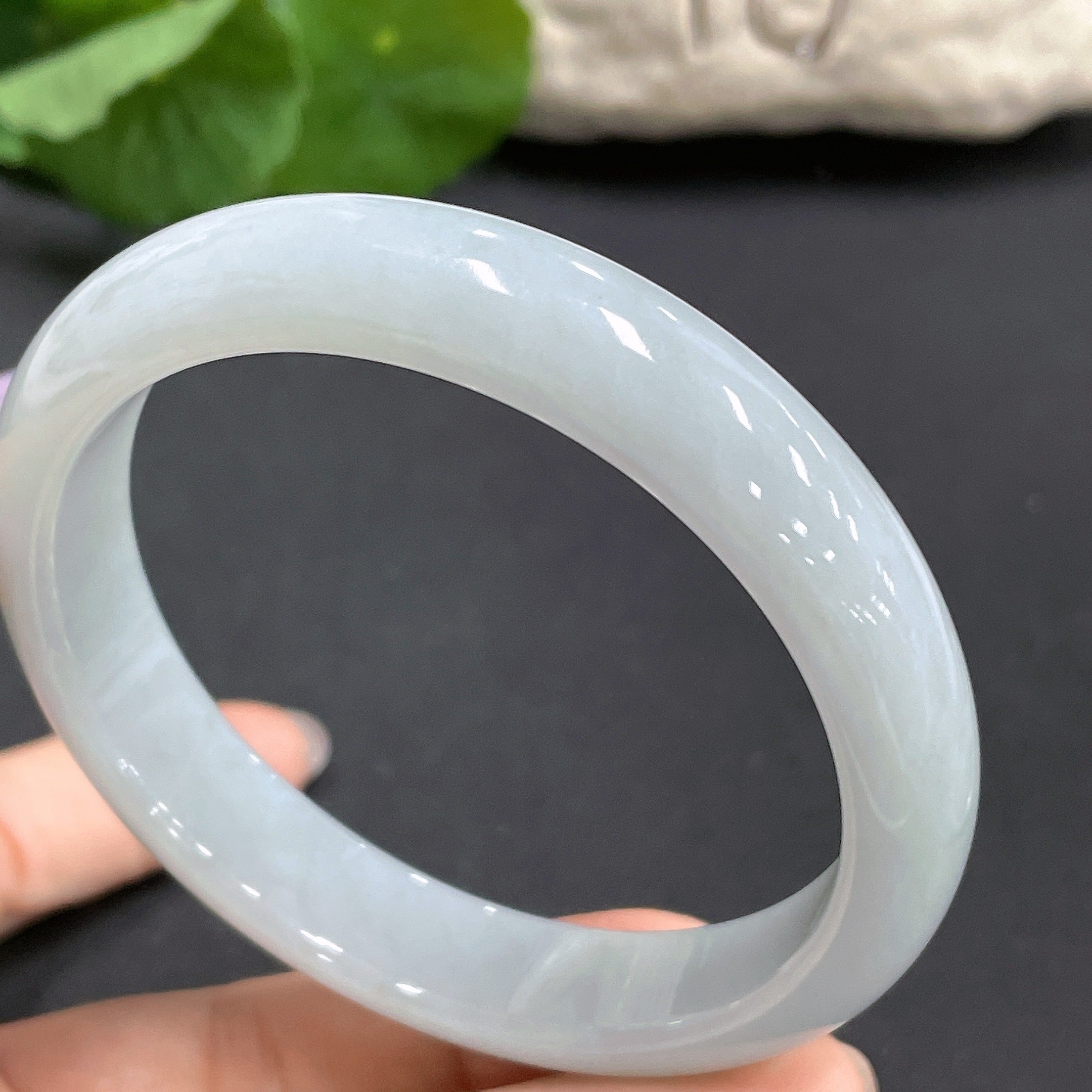 Jadeite Bangle     59.2mm Inner Diameter   52.811g Total Weight
