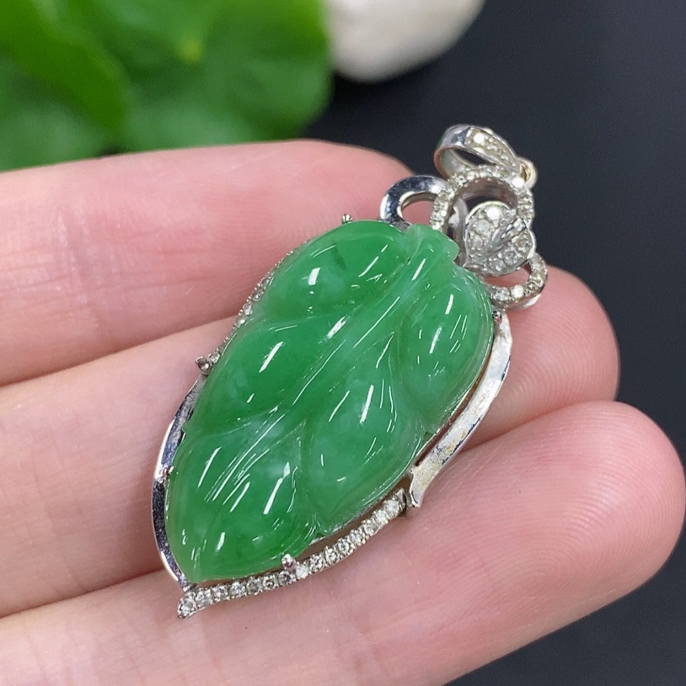 Jadeite Leaf Pendant with 18K Gold and Diamond Accents, Total Weight Approx. 6.2g