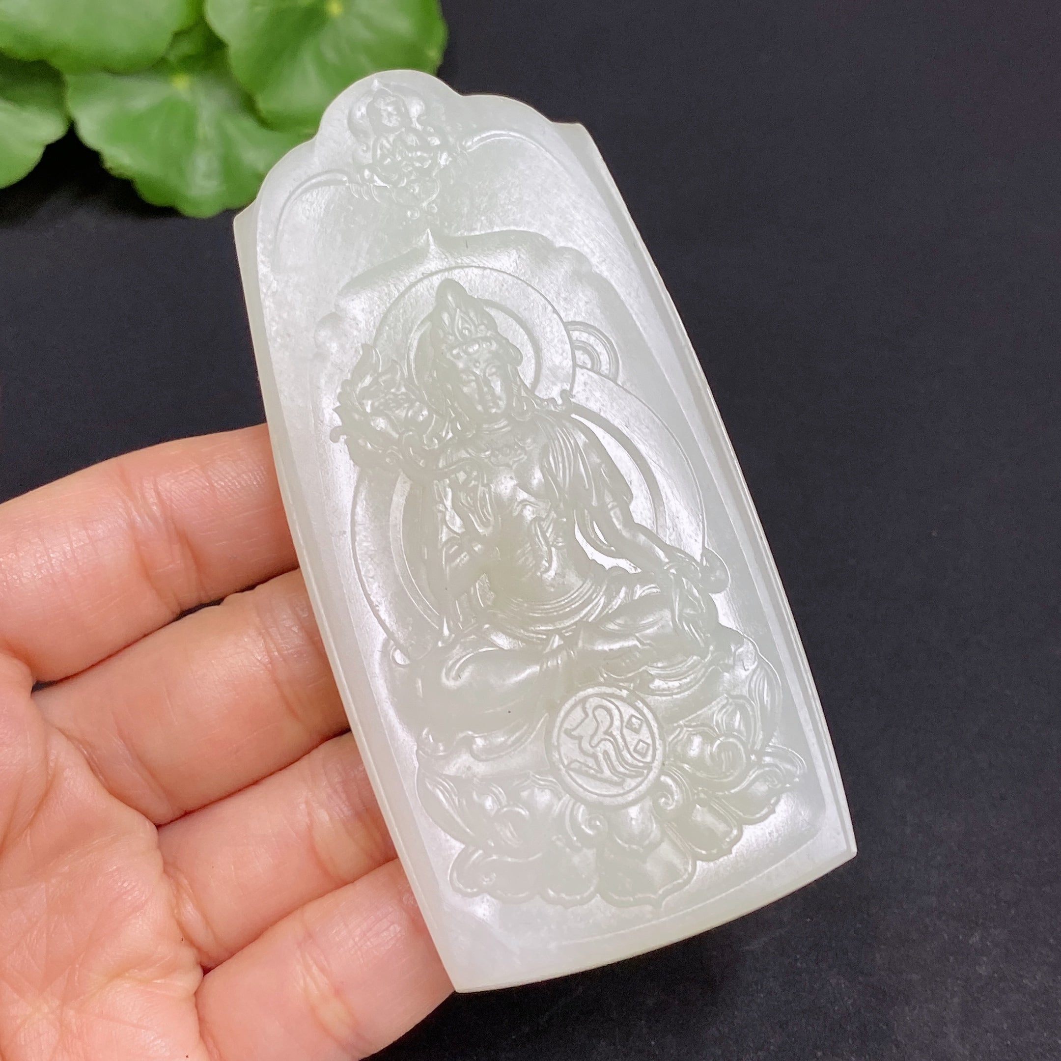 Hetian Jade Pendant Guanyin Total Weight Approx. 87.1g