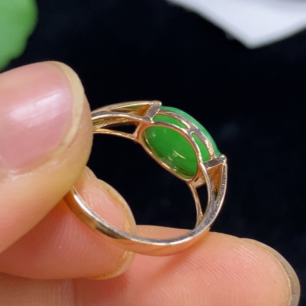 Jadeite inlaid ring 18k with diamond size 15 total weight about 2.95g