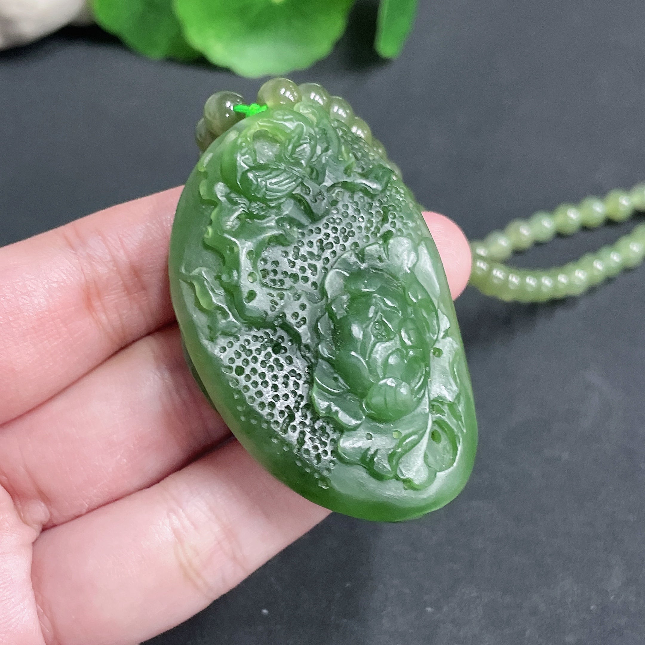 Hetian Jade Pendant 'Flowers Blossom and Wealth Abounds' with chain, total weight 82.71g