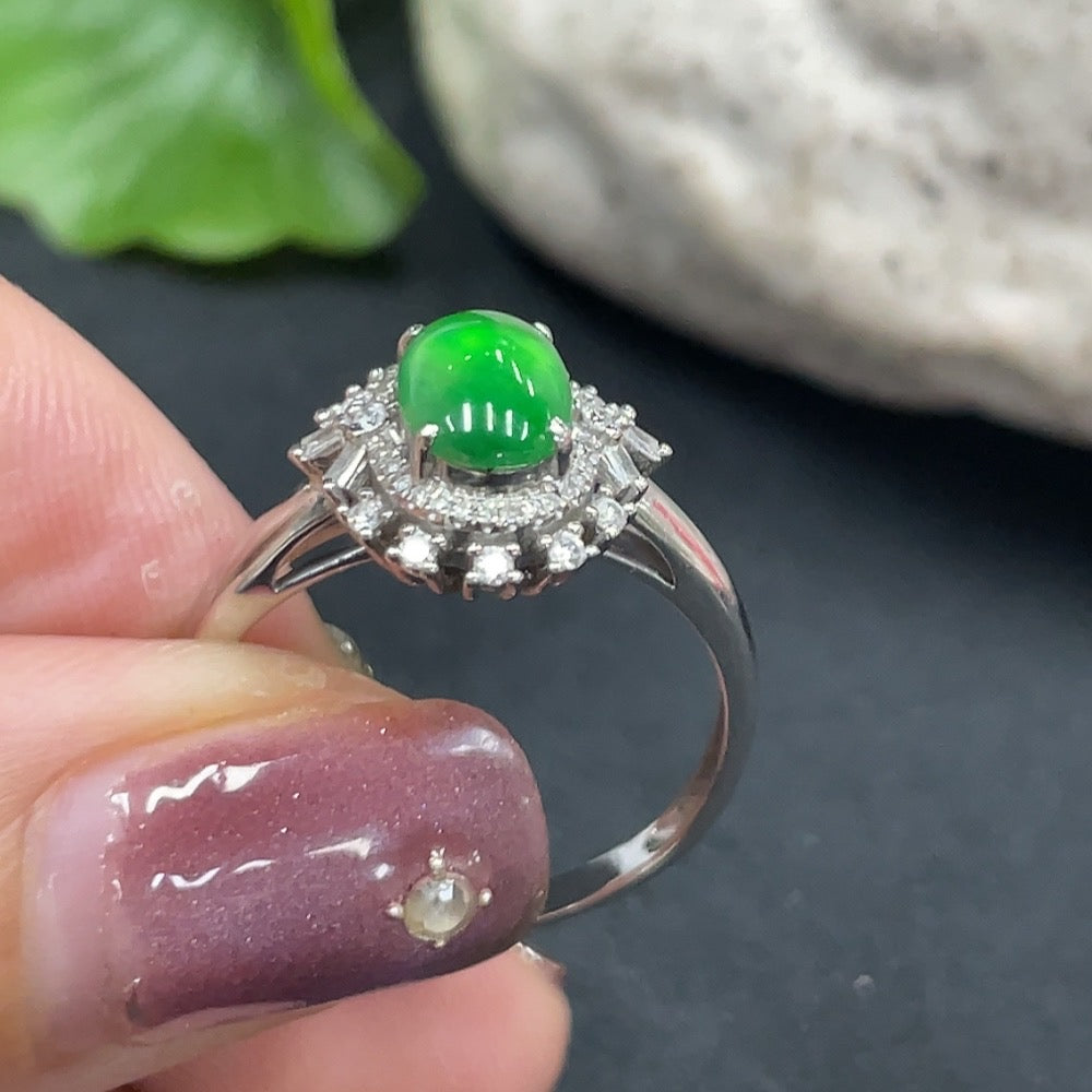 Jadeite Cabochon Ring 18K Gold Setting Size 16 Total Weight Approx. 2.81g