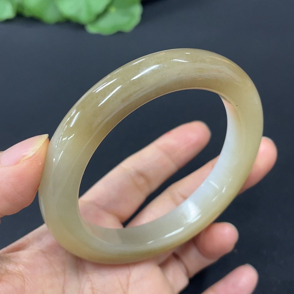 Hetian Jade Round Bangle