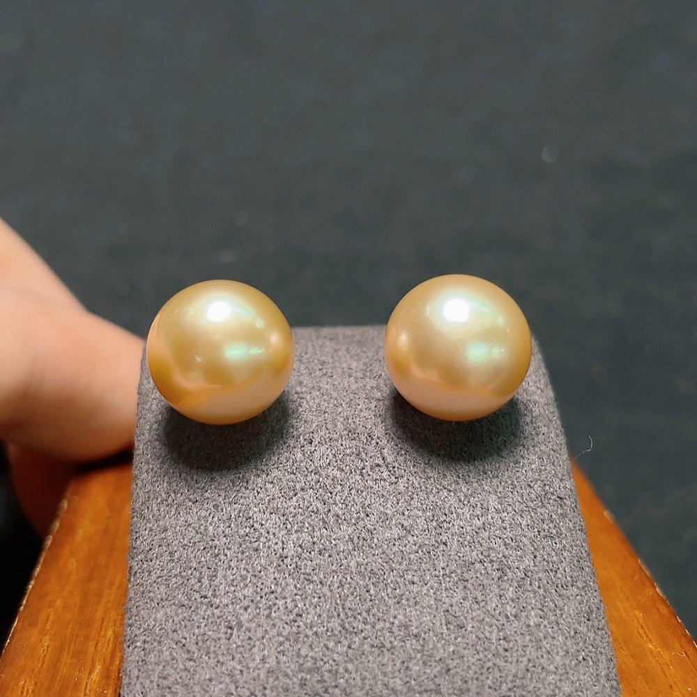 Seawater Pearl Earrings 18k Gold Color Origin Undetermined Total Weight Approx. 4.9g Size About 10.1mm