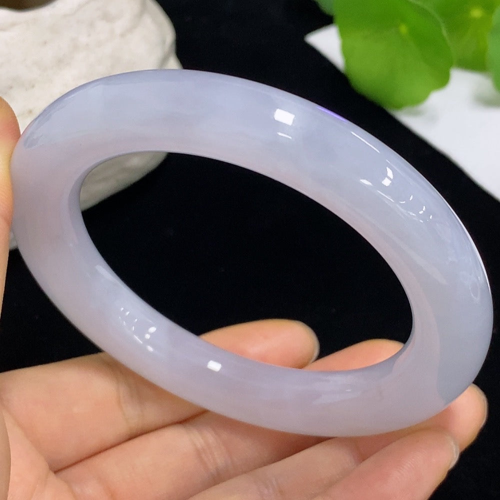 Jadeite Round Bangle
