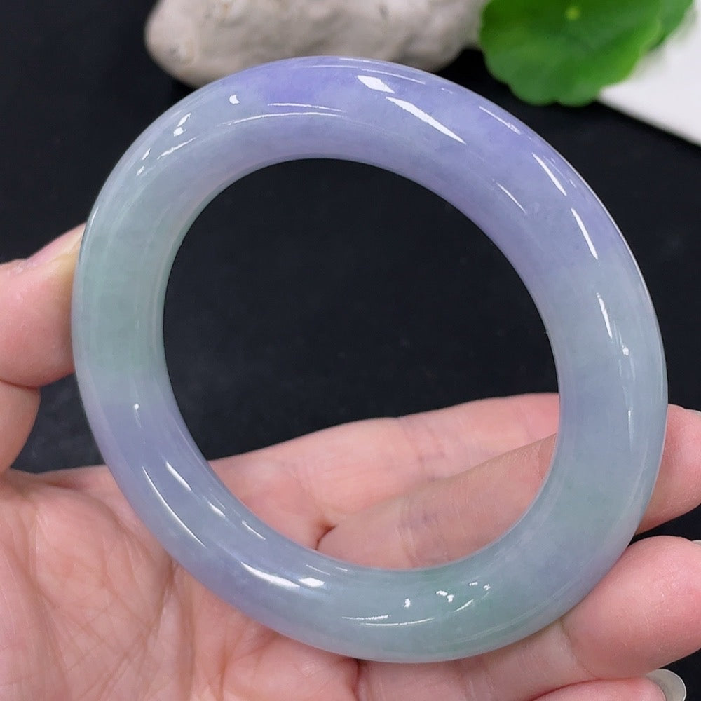 Jadeite Round Bangle Size 57.7 Total Weight Approx. 87.1g