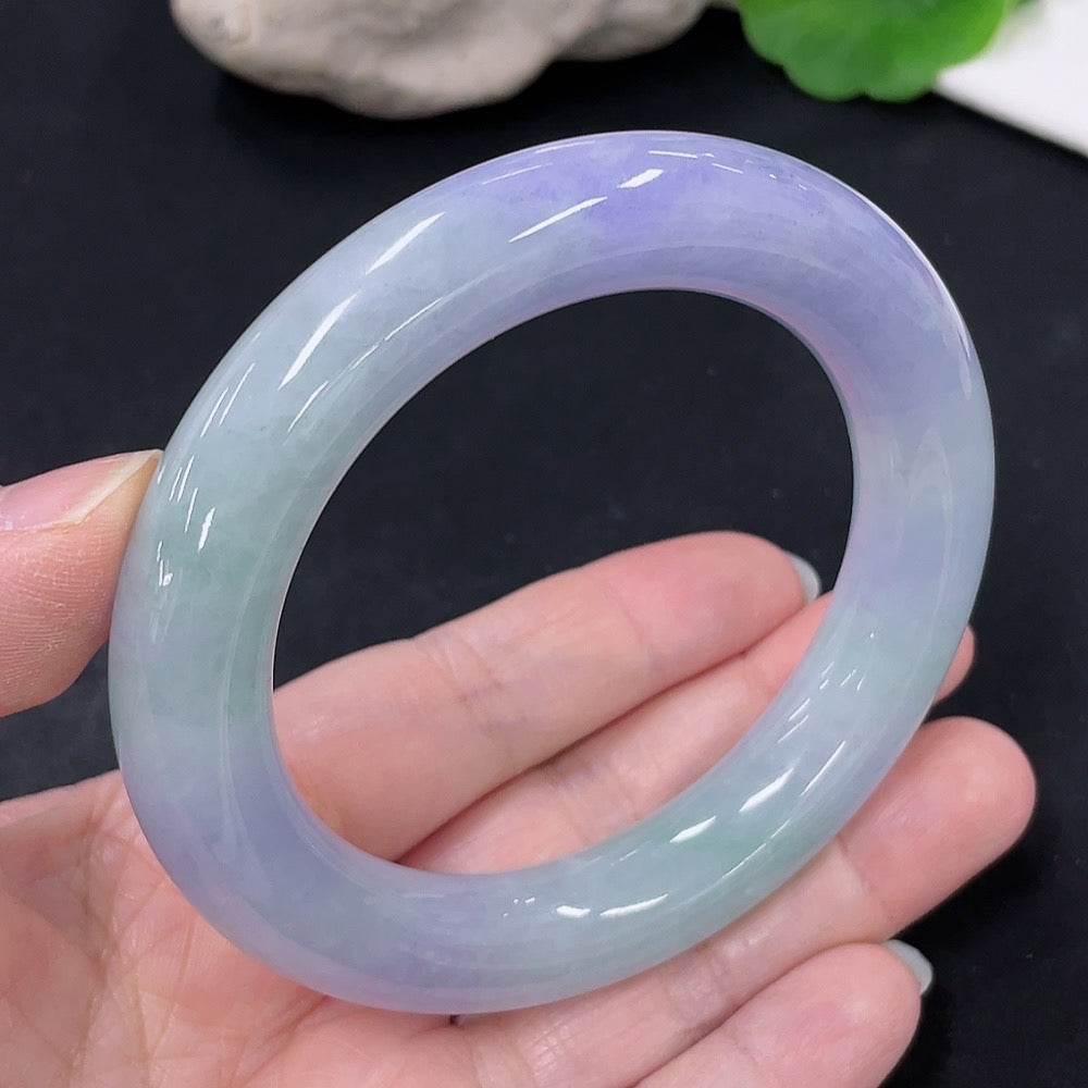 Jadeite Round Bangle Size 57.7 Total Weight Approx. 87.1g