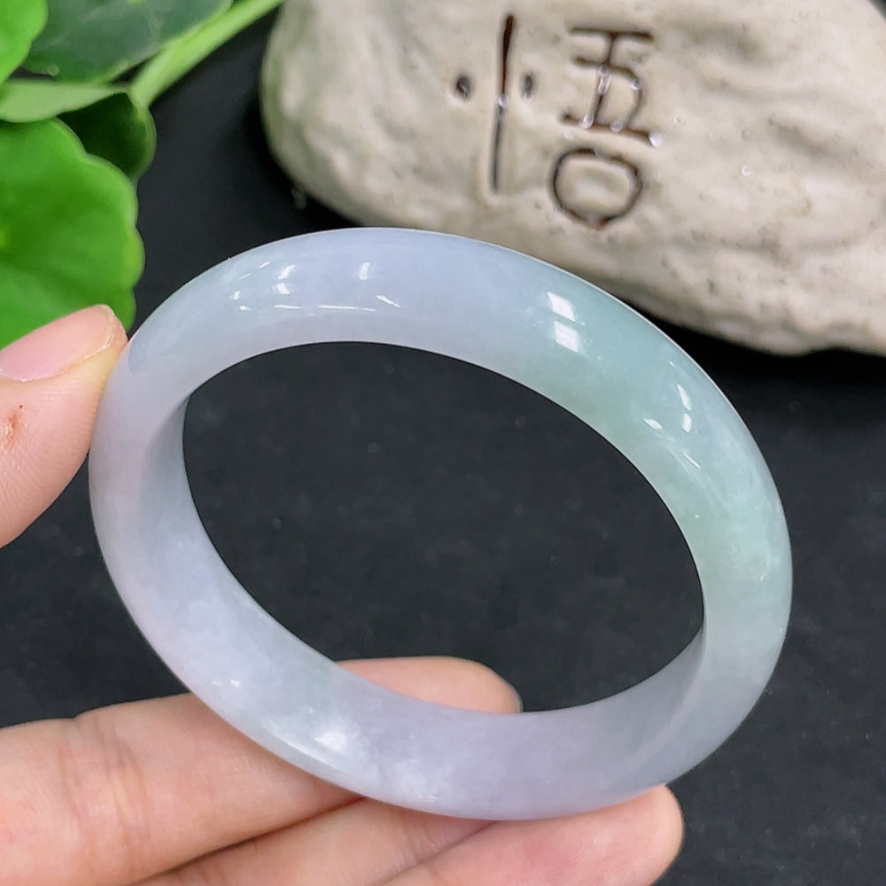Jadeite Round Bangle