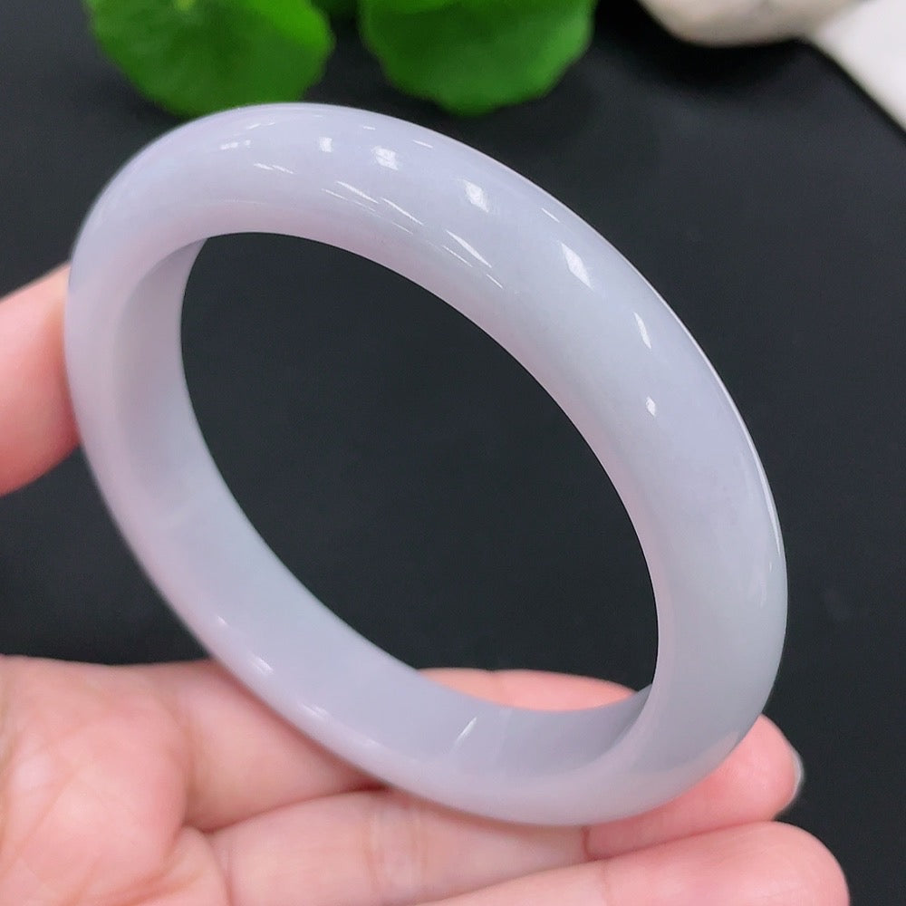 Jadeite Regular Round Bangle, Size 59, Total Weight Approx. 57.7g