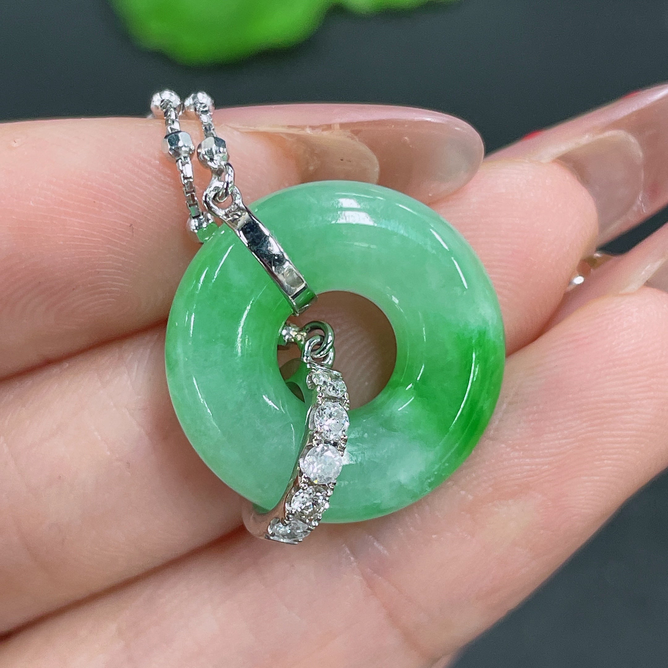 Jadeite Pendant 18k Gold Inlaid with Diamonds Total Weight Approx. 7.81g