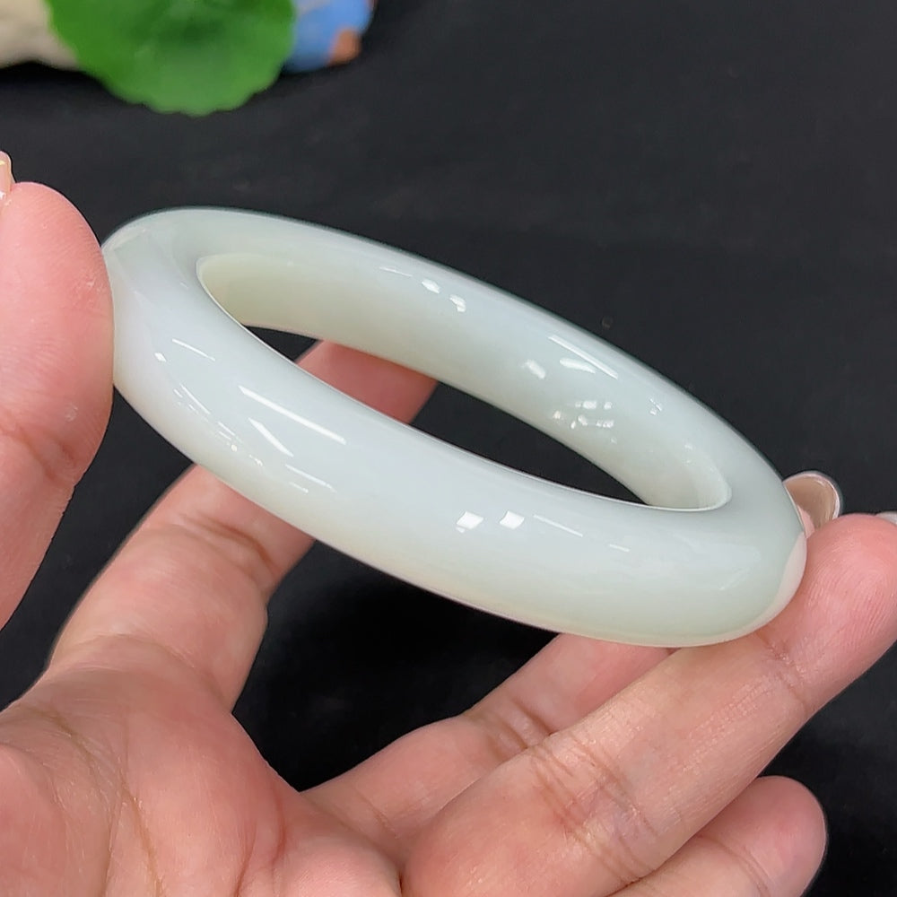 Hetian Jade Round Bracelet Size 59.2 Total Weight Approx. 78.5g