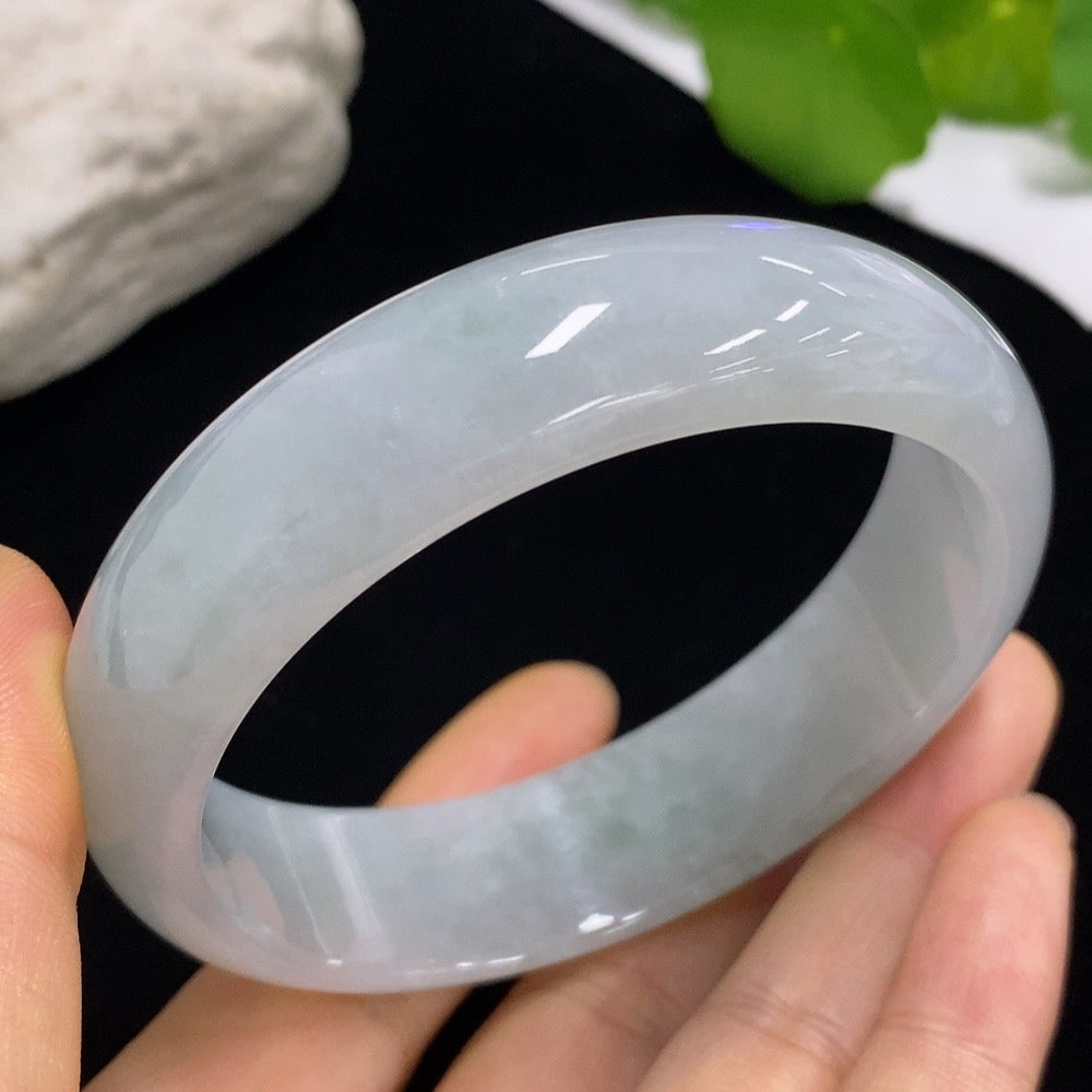 Jadeite Round Bangle