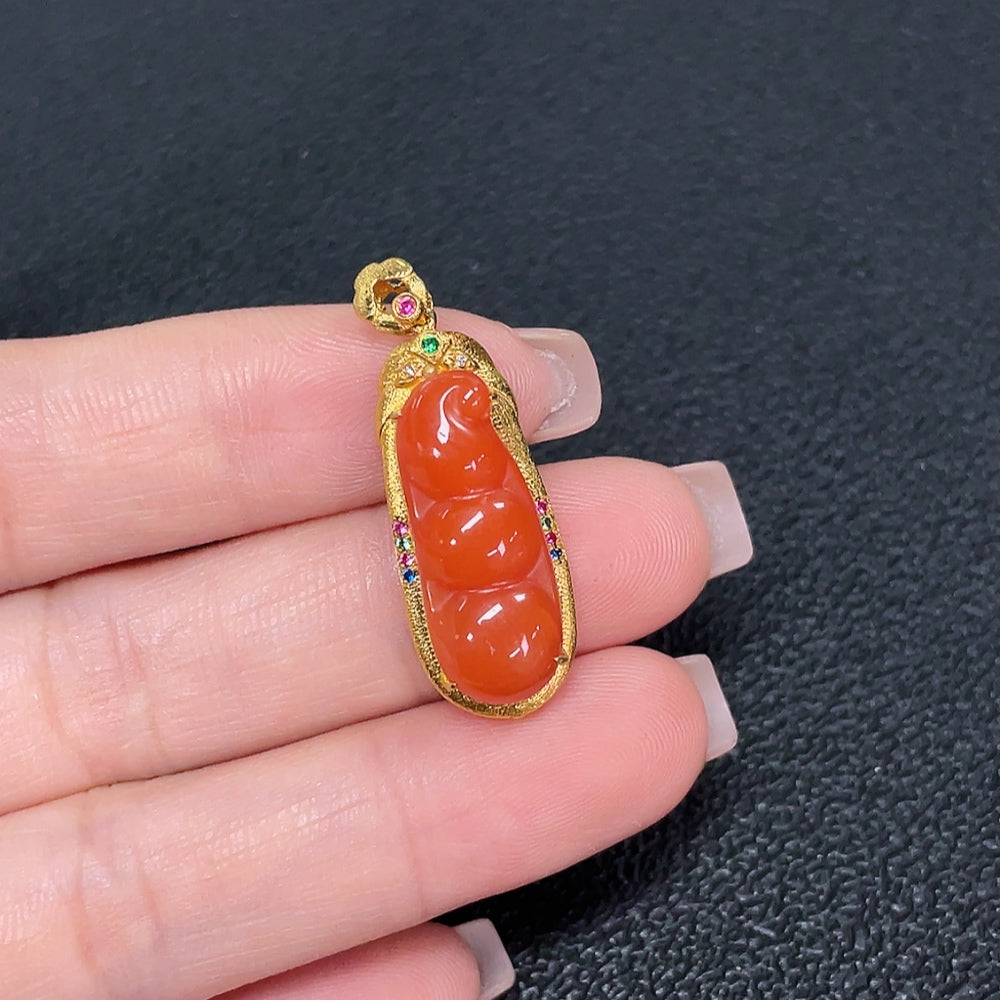 18K Red Agate Pendant, Total Weight Approx. 3.19g