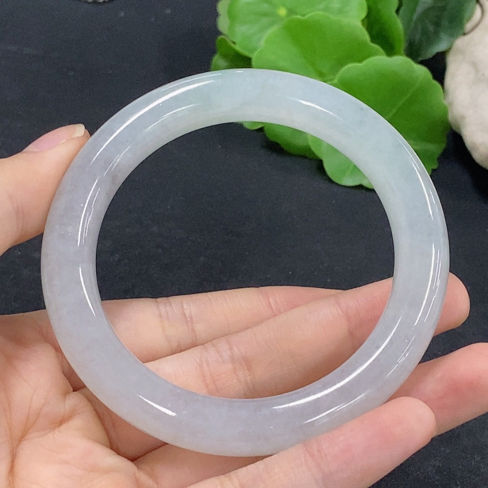 Jadeite Round Bangle