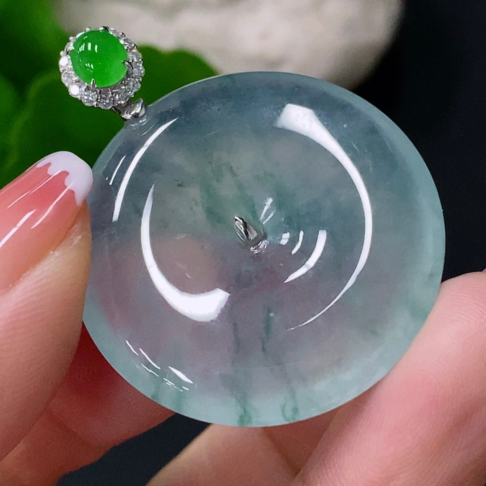 JadeitePendant Peace Knot 18K Total Weight Approx. 11.28g
