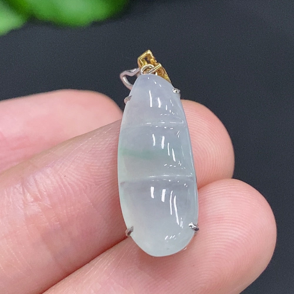 Jadeite Lucky Bean Pendant 18k Gold Total Weight Approx. 2.3g