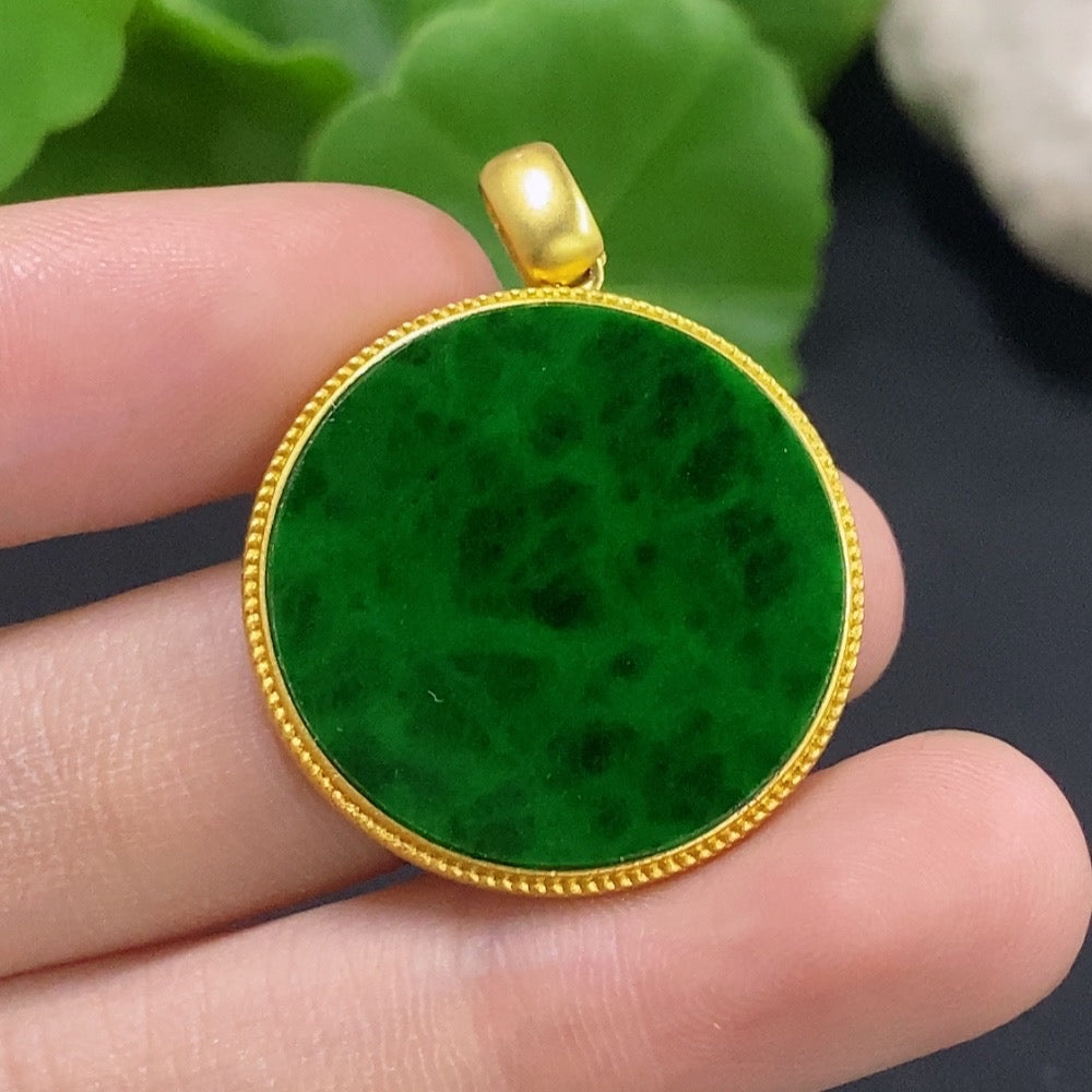 Jadeite Plain Pendant with 18k Mounting Containing Other Mineral Components (Full Thickness Card)