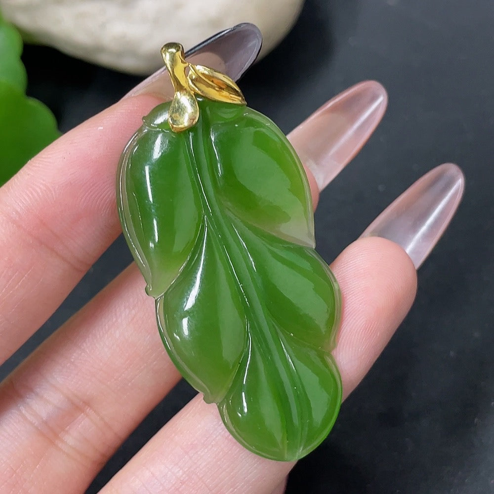 Hetian Jade Jasper Pendant Leaf 18k Gold Total Weight Approx. 8.7g