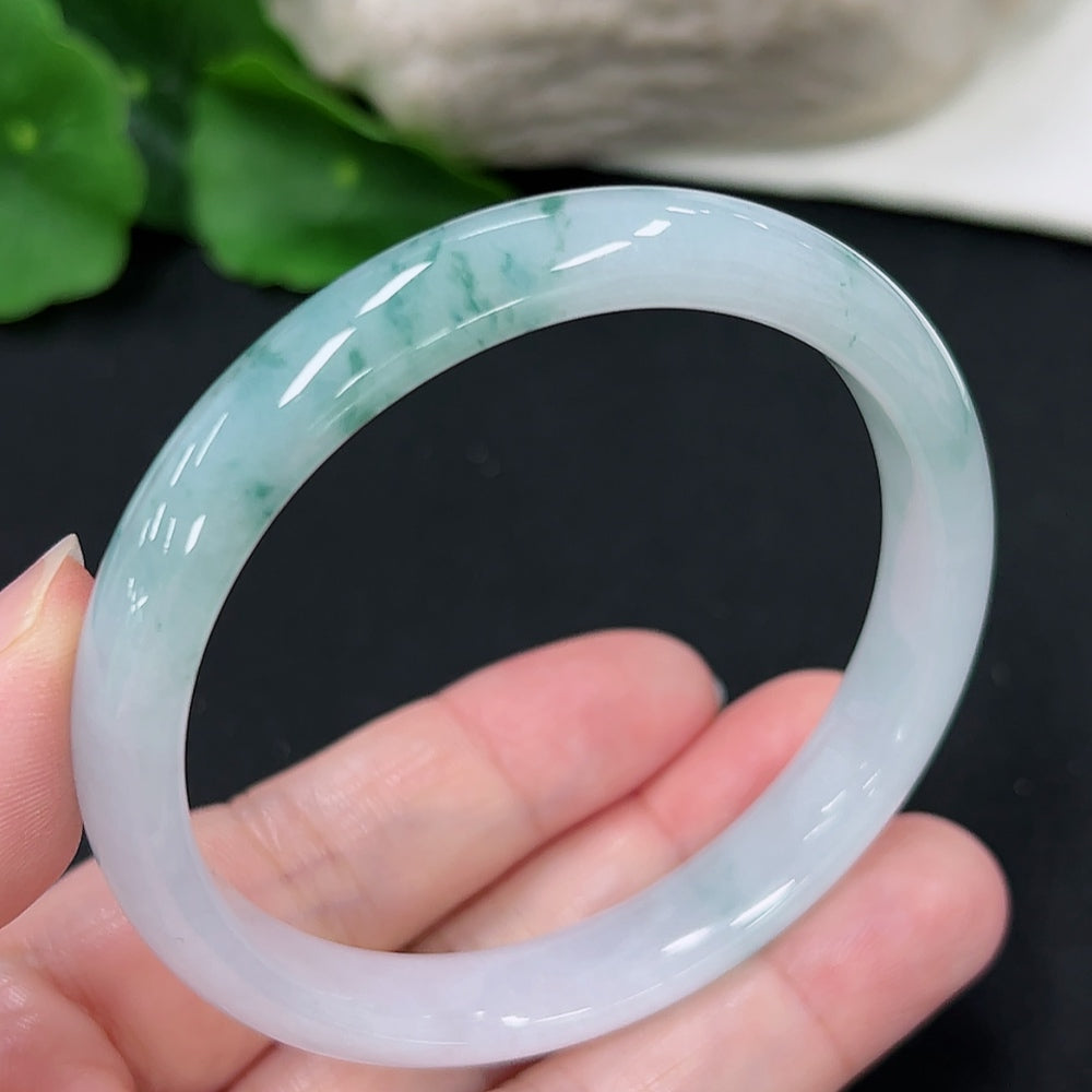 HKHQ Jadeite round bracelet with size 54.8 and approximately 32.2g weight, showcasing smooth, polished jadeite beads.