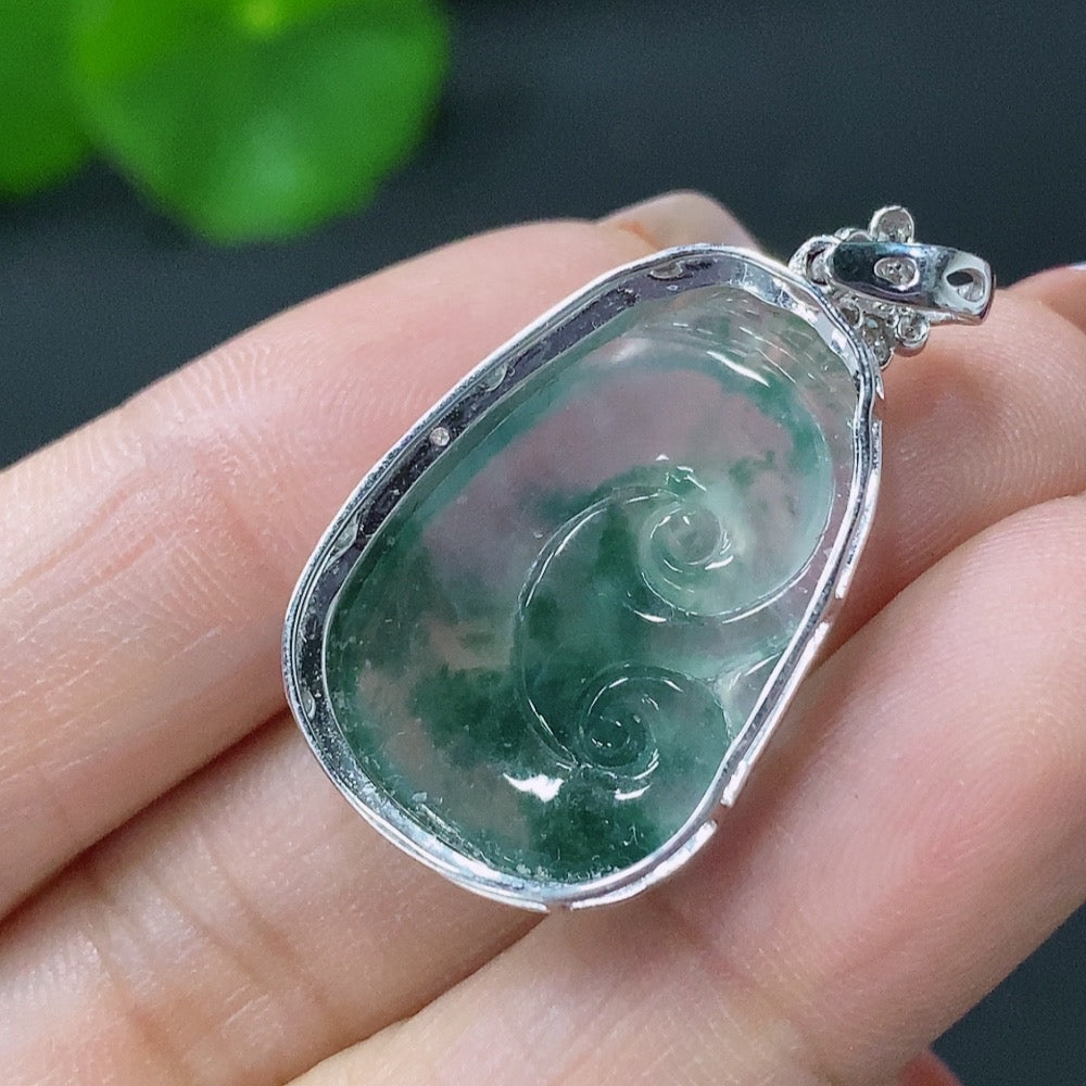 Jadeite Ruyi Inlaid Pendant 18K Gold Total Weight Approx. 4.1g (with Diamond Accents)