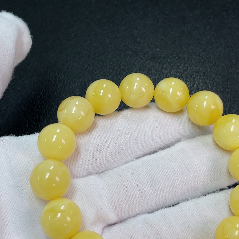 Amber Beeswax Bracelet, total weight approx. 20.48g, size about 13mm