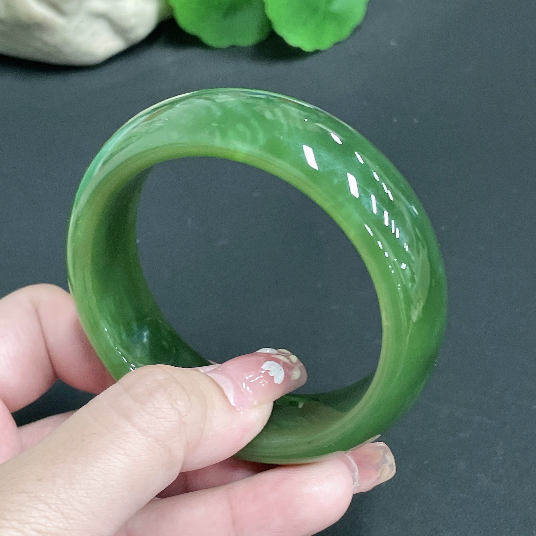 Hetian Jade Round Bracelet Size 55.8 Total Weight Approx. 85.22g