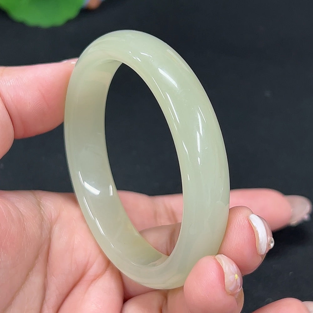 Hetian Jade Round Bracelet Size 52.8 Total Weight Approx. 37.2g