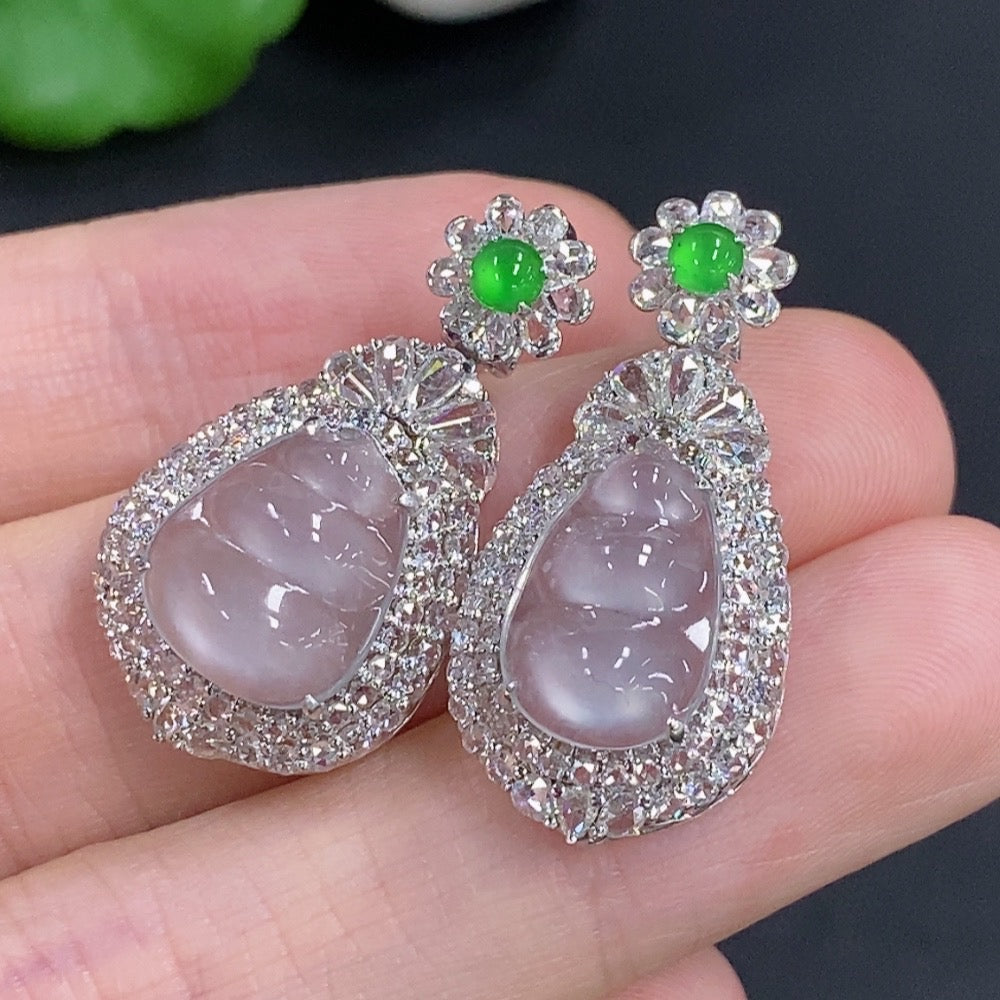 Jadeite Lucky Bean Pendant Lot in 18K Gold with Diamond Accents