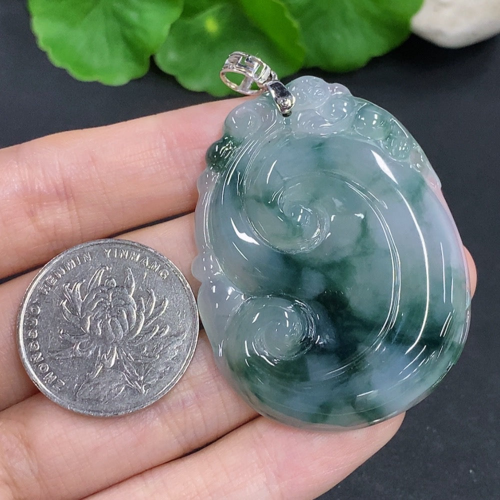 Jadeite Ruyi pendant with 18K gold clasp, damaged, showing intricate jade carving and gold details, weighs approximately 21.9g.