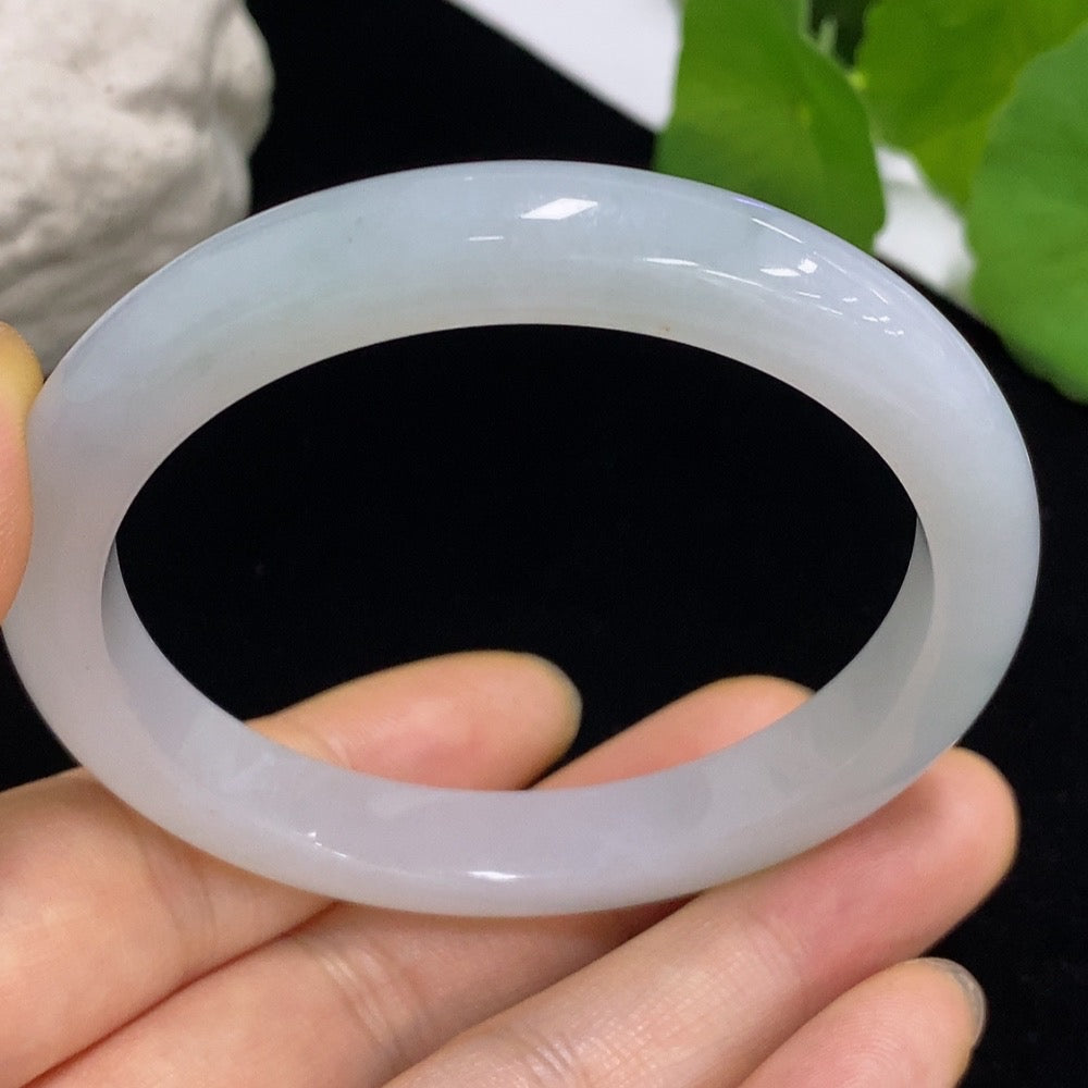 Jadeite Round Bangle