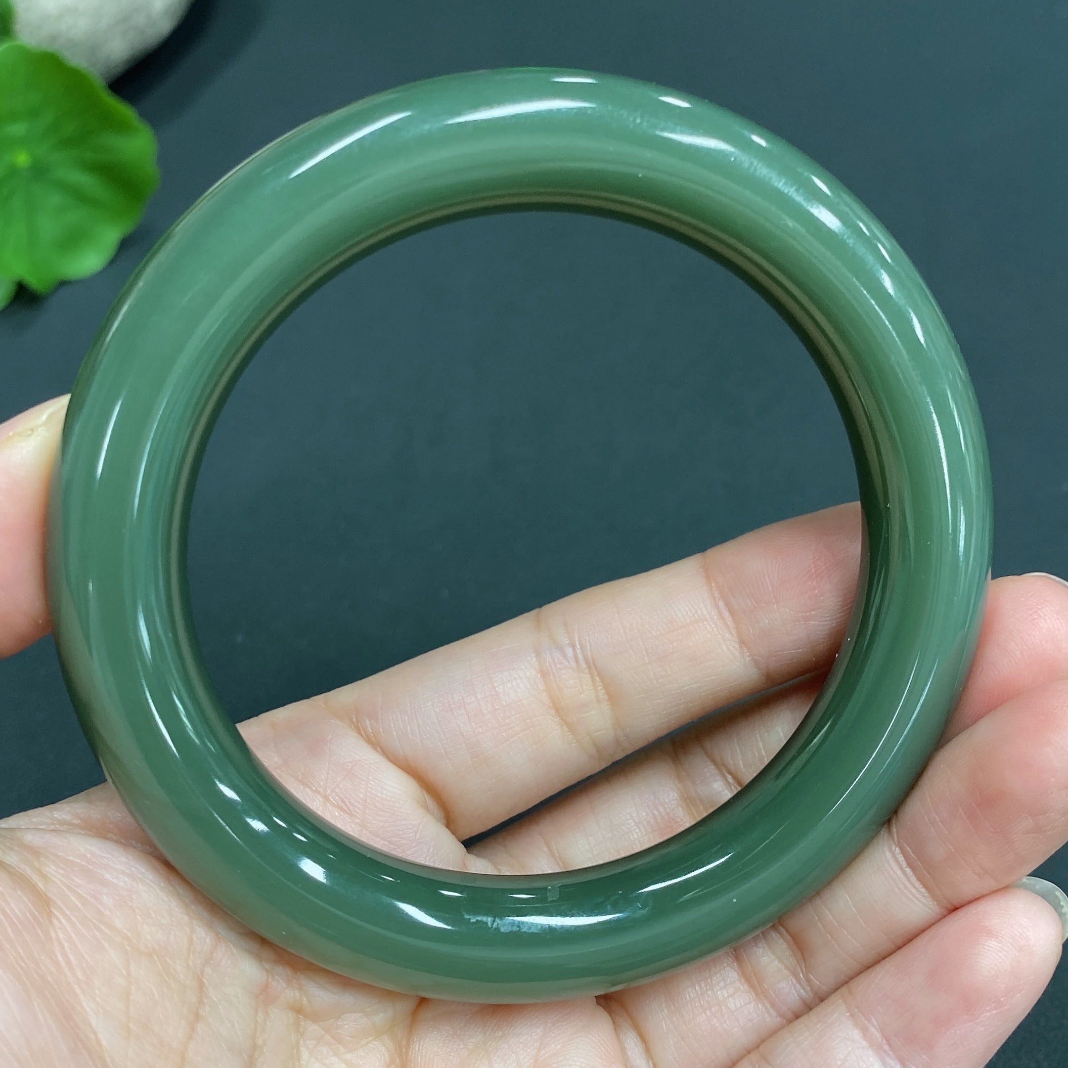 Hetian Jade Round Bangle Size 56.3 Total Weight Approx.56.8g