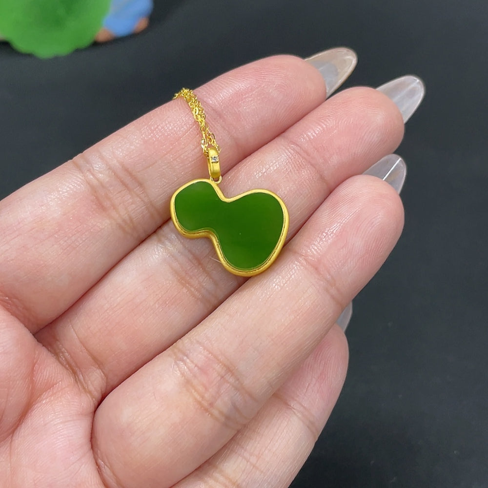 Hetian Jade Jasper Inlaid Pendant Gourd Chain Non-Gold Pendant 18k Gold Non-Diamond Total Weight Approx. (Including Chain) 2.2g