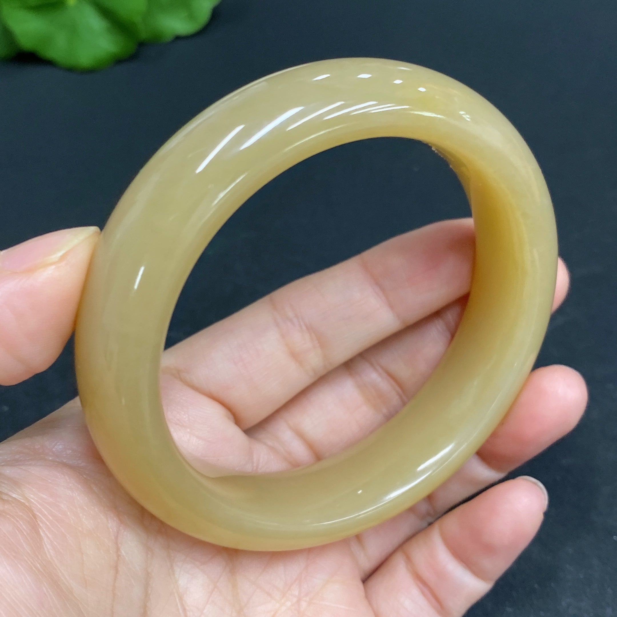 Hetian Jade Round Bracelet, Size 56.8, Total Weight Approx. 68.3g