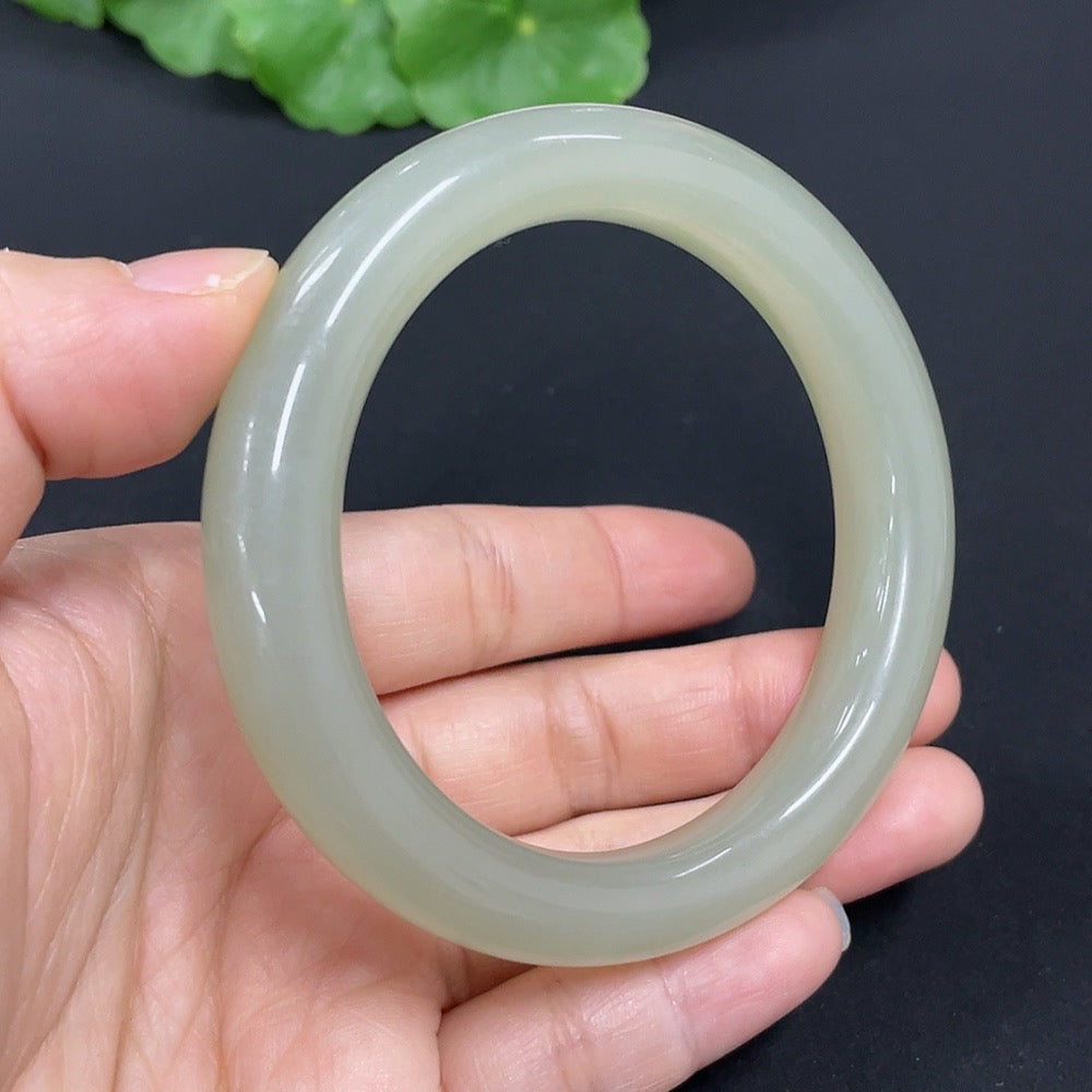 Hetian Jade Round Bracelet Size 56.3 Total Weight Approx.57g