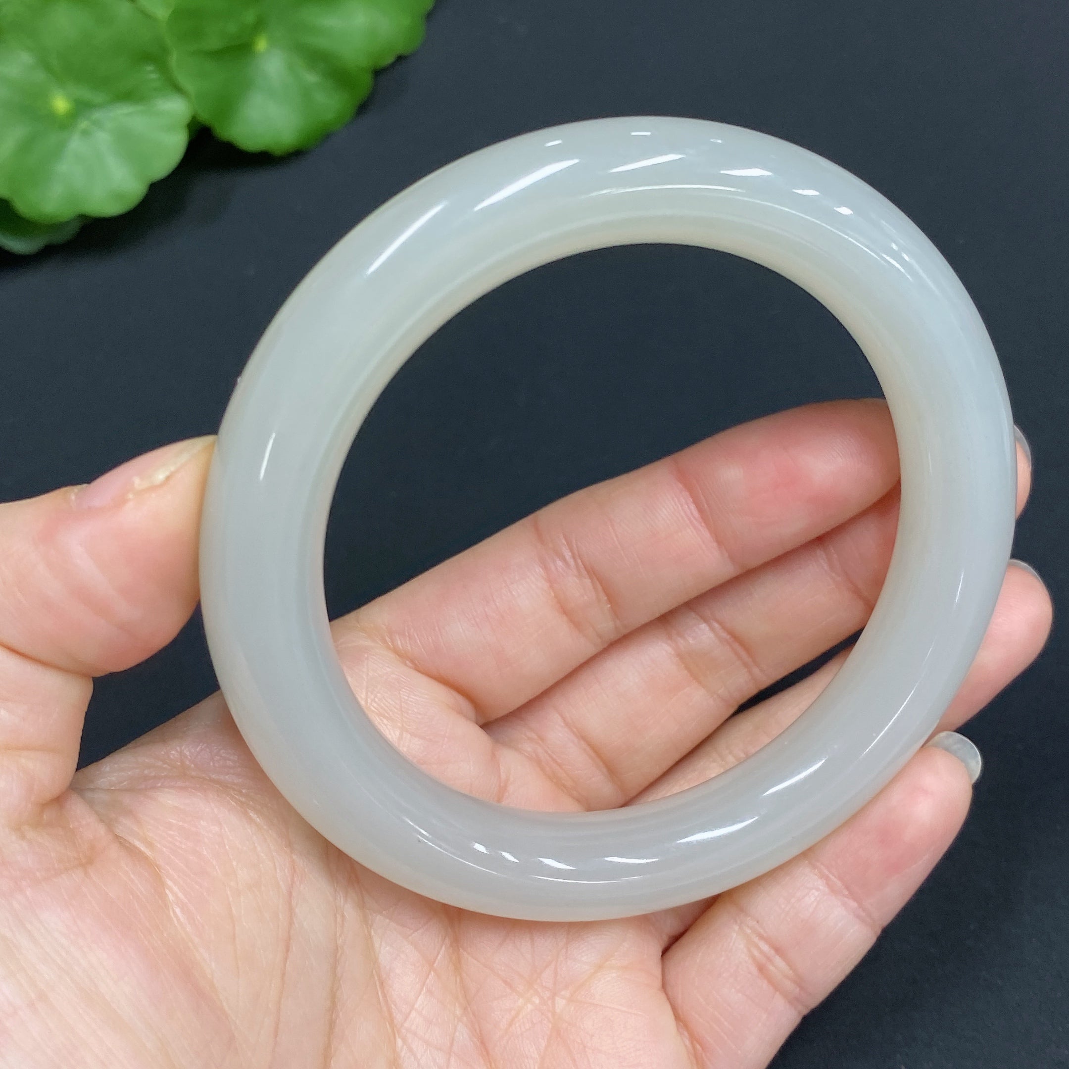 Hetian Jade Round Bangle Size 58.7 Total Weight Approx. 64g