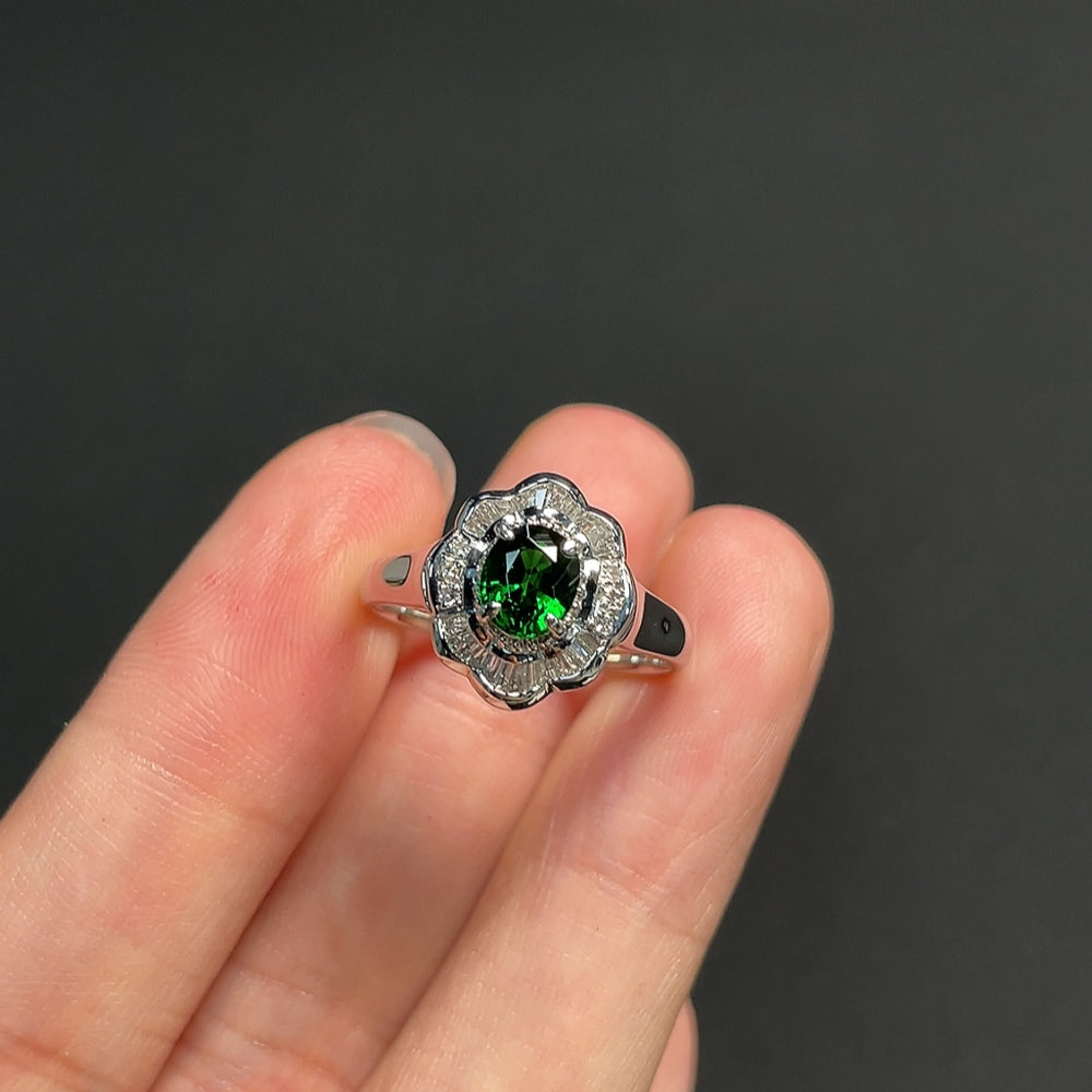 Garnet Ring Pt900 with Diamond, Total Weight Approx. 5.64g, Size 15