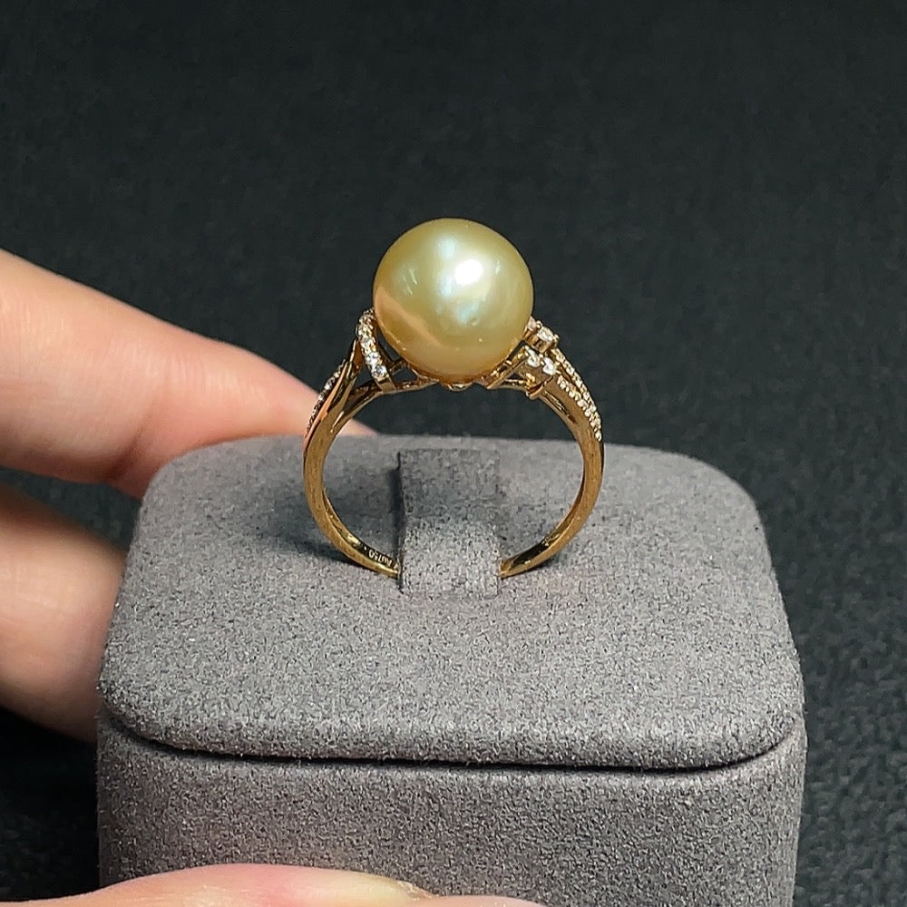 Seawater Pearl Ring 18k Gold Color Origin Undetermined Total Weight Approx. 3.32g Stone Size Approx. 10.2mm Size 16