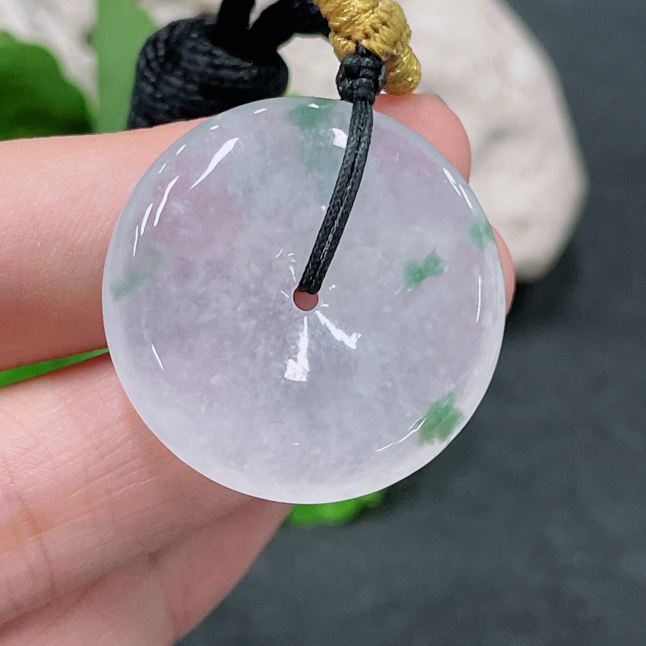 JadeitePeace Pendant (Total Weight with Rope: Approx. 15g)
