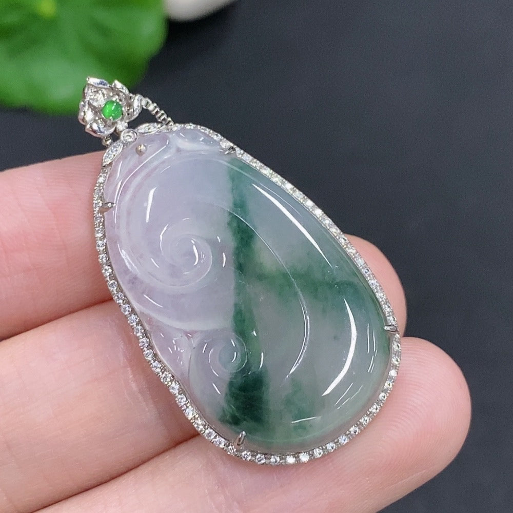 Jadeite Ruyi Pendant 18k Gold Chain Not Included Total Weight Approx. 4.6g (Excluding Chain) Non-Diamond