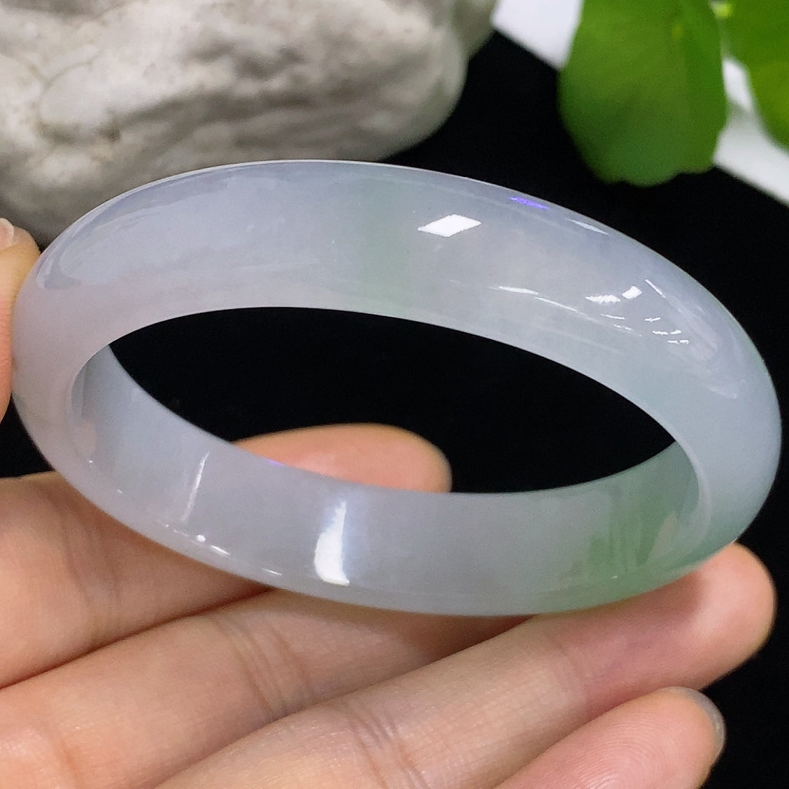 Jadeite Concubine Bracelet, Total Weight Approx. 37.7g, Size 53/45.3