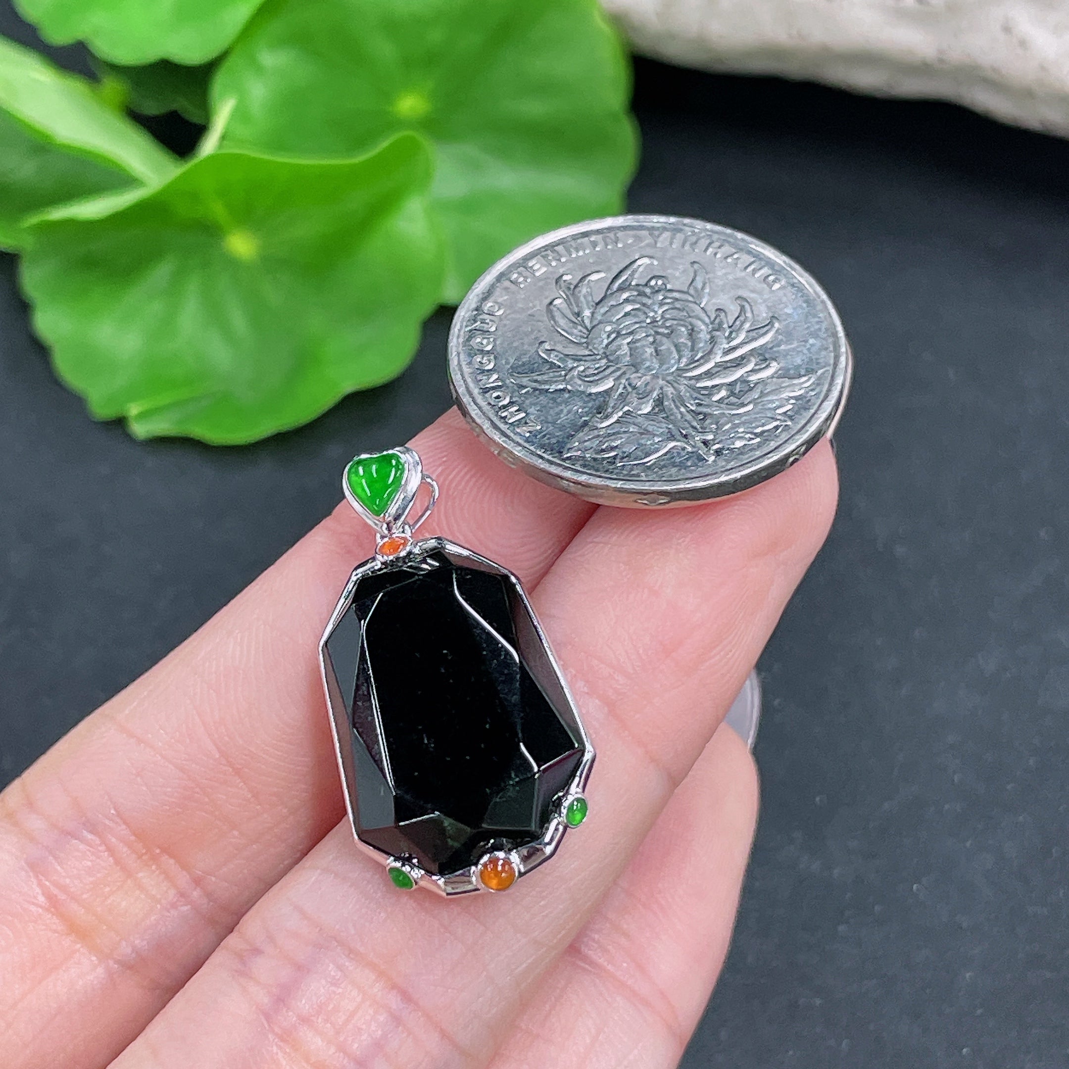 Jadeite Pendant 18k Gold Inlaid Total Weight Approx. 3.88g