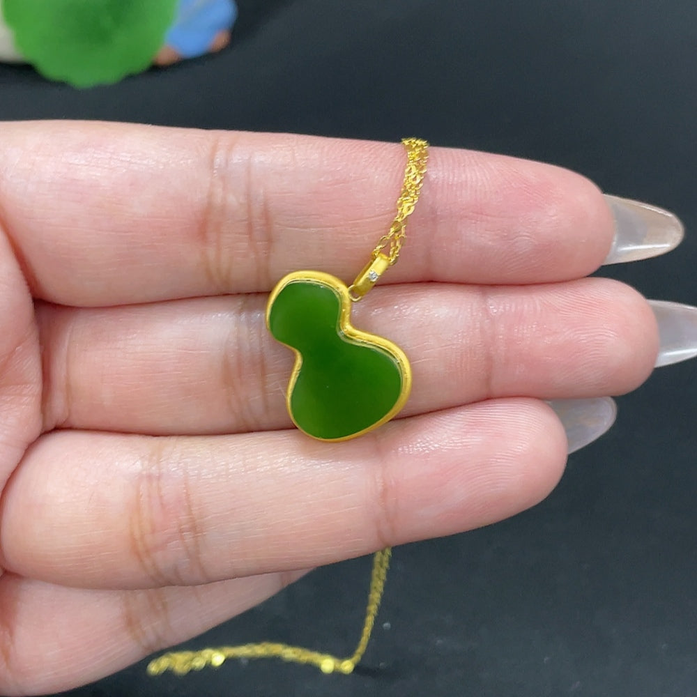 Hetian Jade Jasper Inlaid Pendant Gourd Chain Non-Gold Pendant 18k Gold Non-Diamond Total Weight Approx. (Including Chain) 2.2g